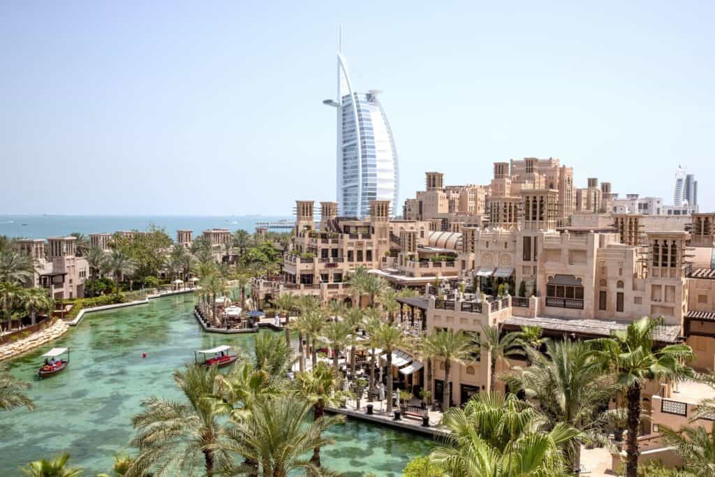 Aaedxb7ghw 1420054