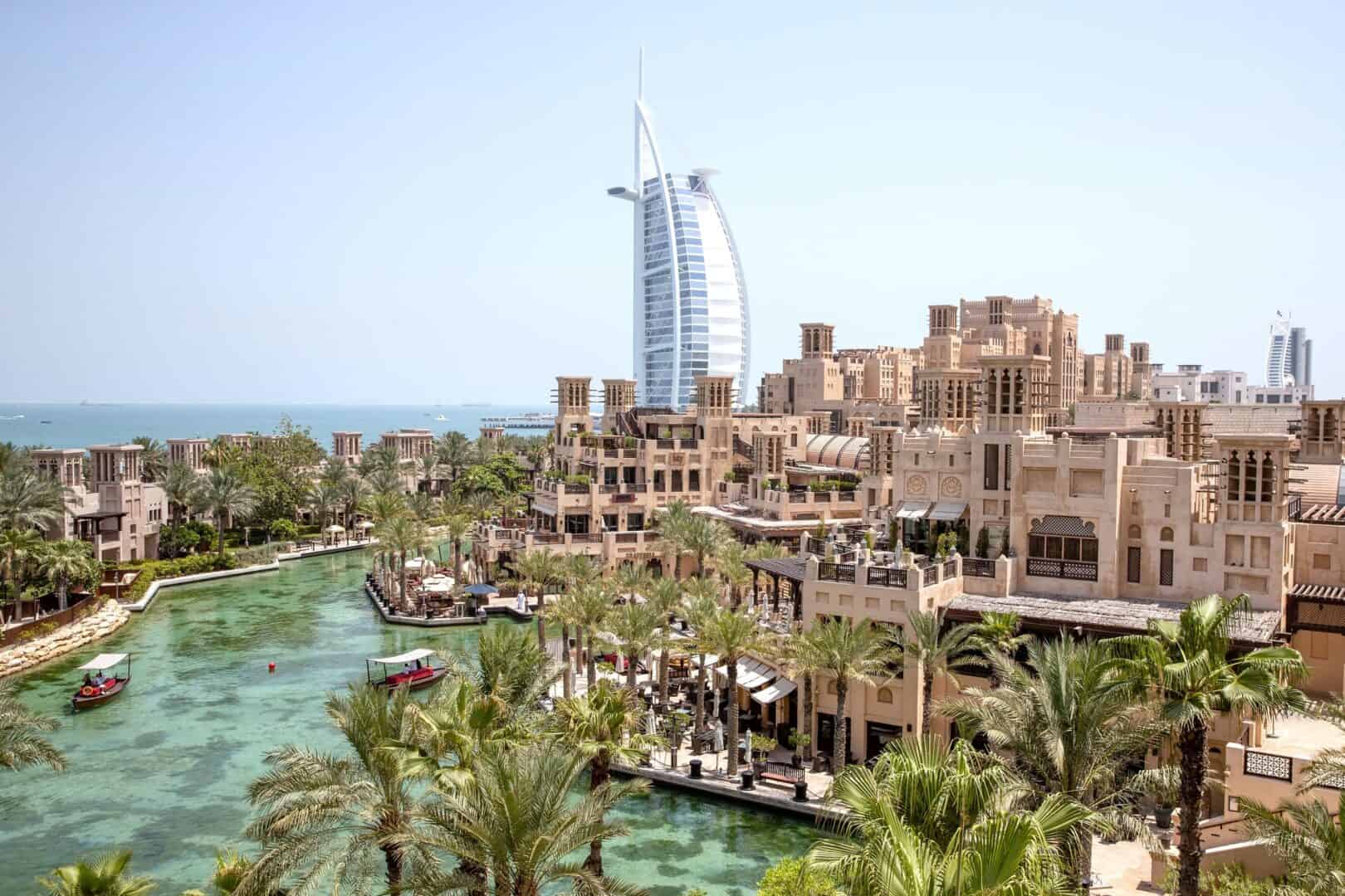 Aaedxb7ghw 1420054