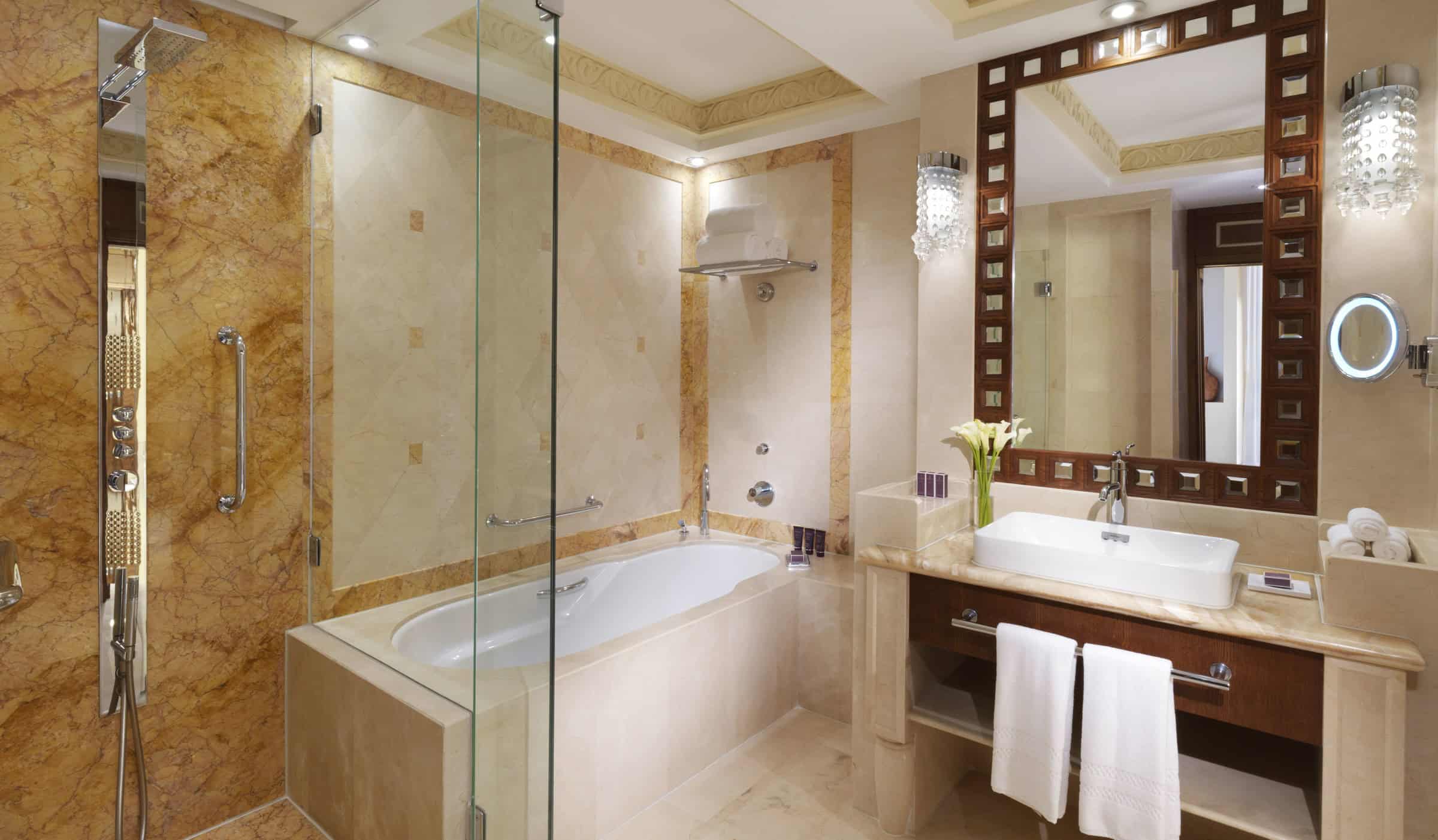 Al Bustan Palace Badkamer