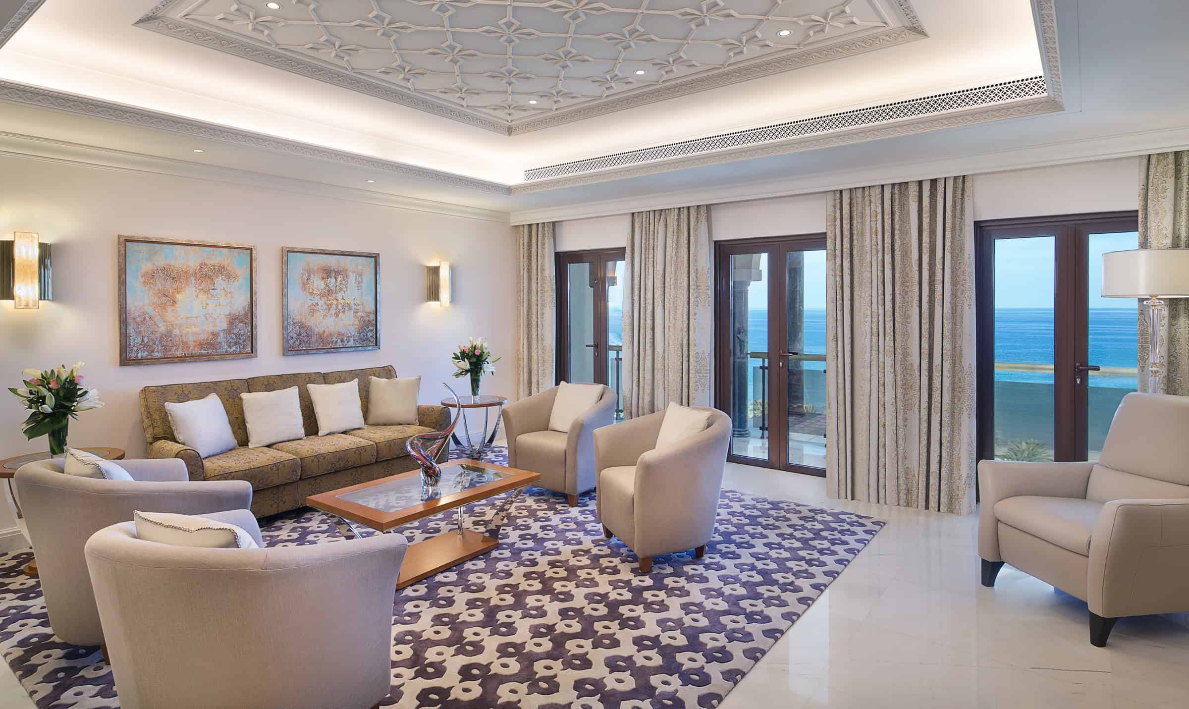 Al Bustan Palace Oman Kamer met zithoek