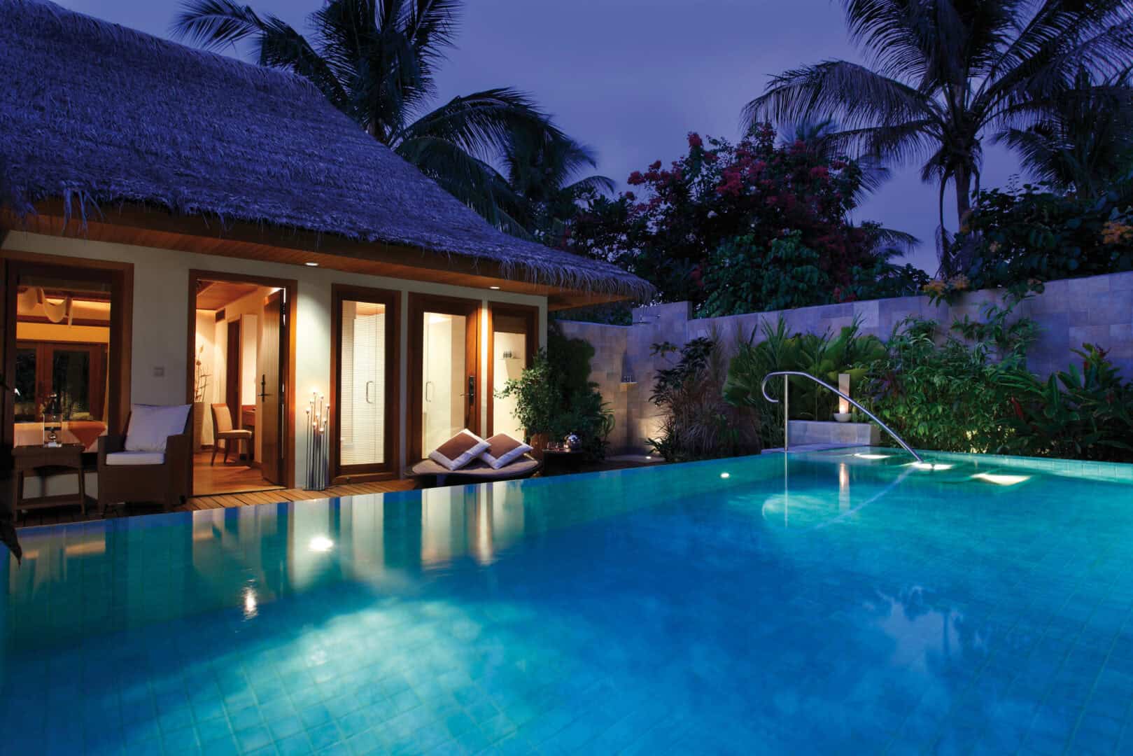 Baros Maldives Zwembad