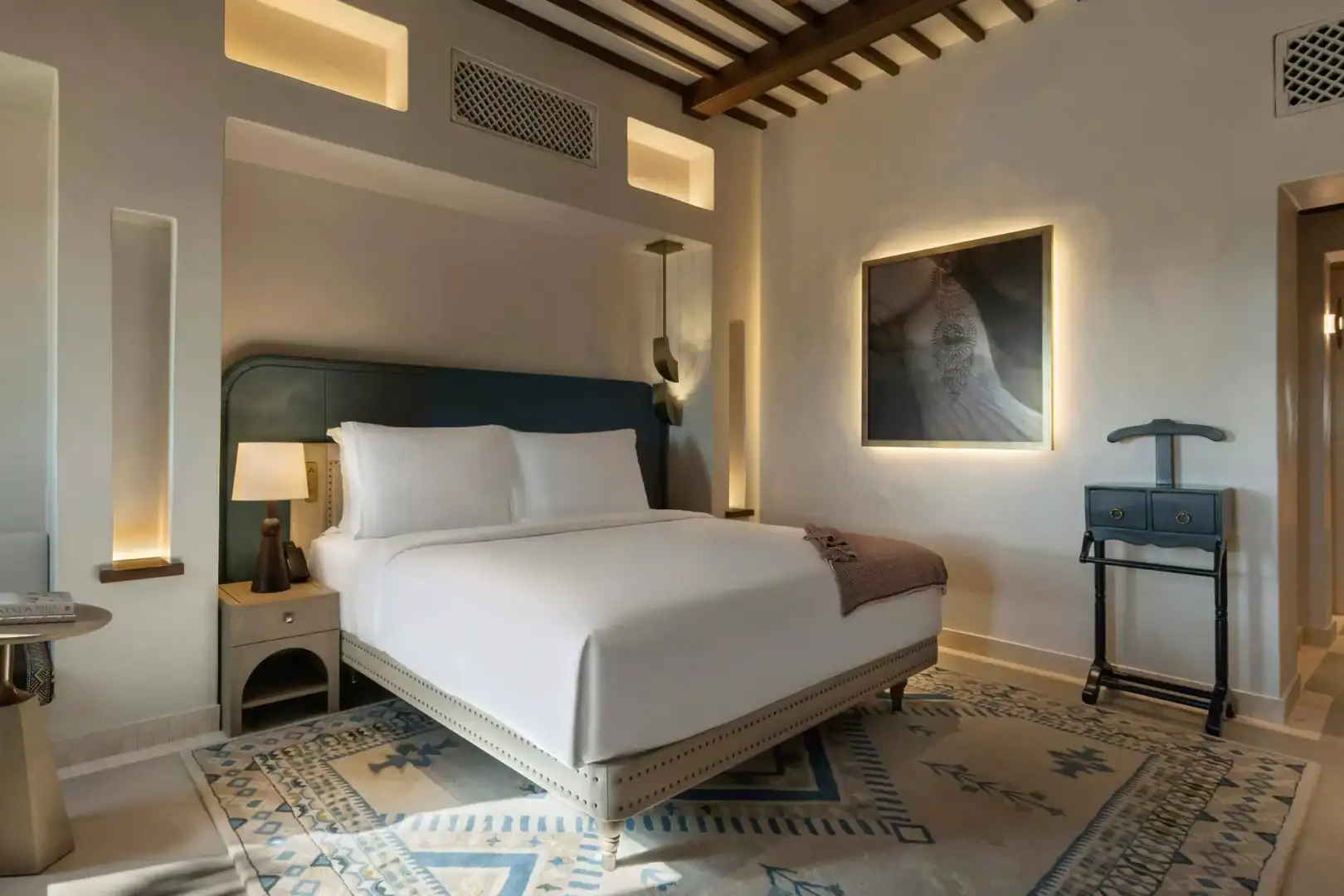 Bas Rooms Deluxe Room Wide 044 Cropped Jpg