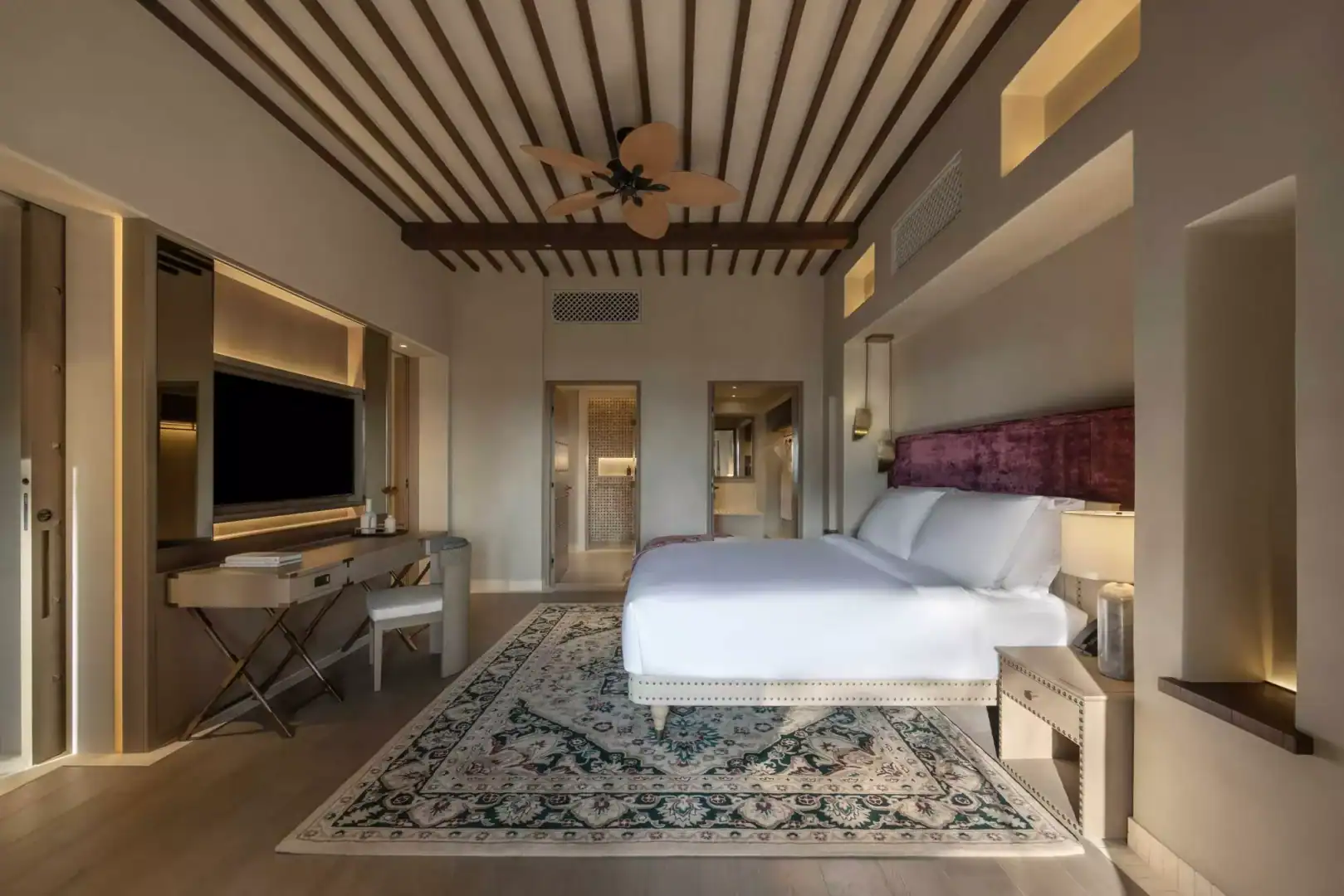 Bas Rooms Deluxe Suite Room Wide 023 Jpg