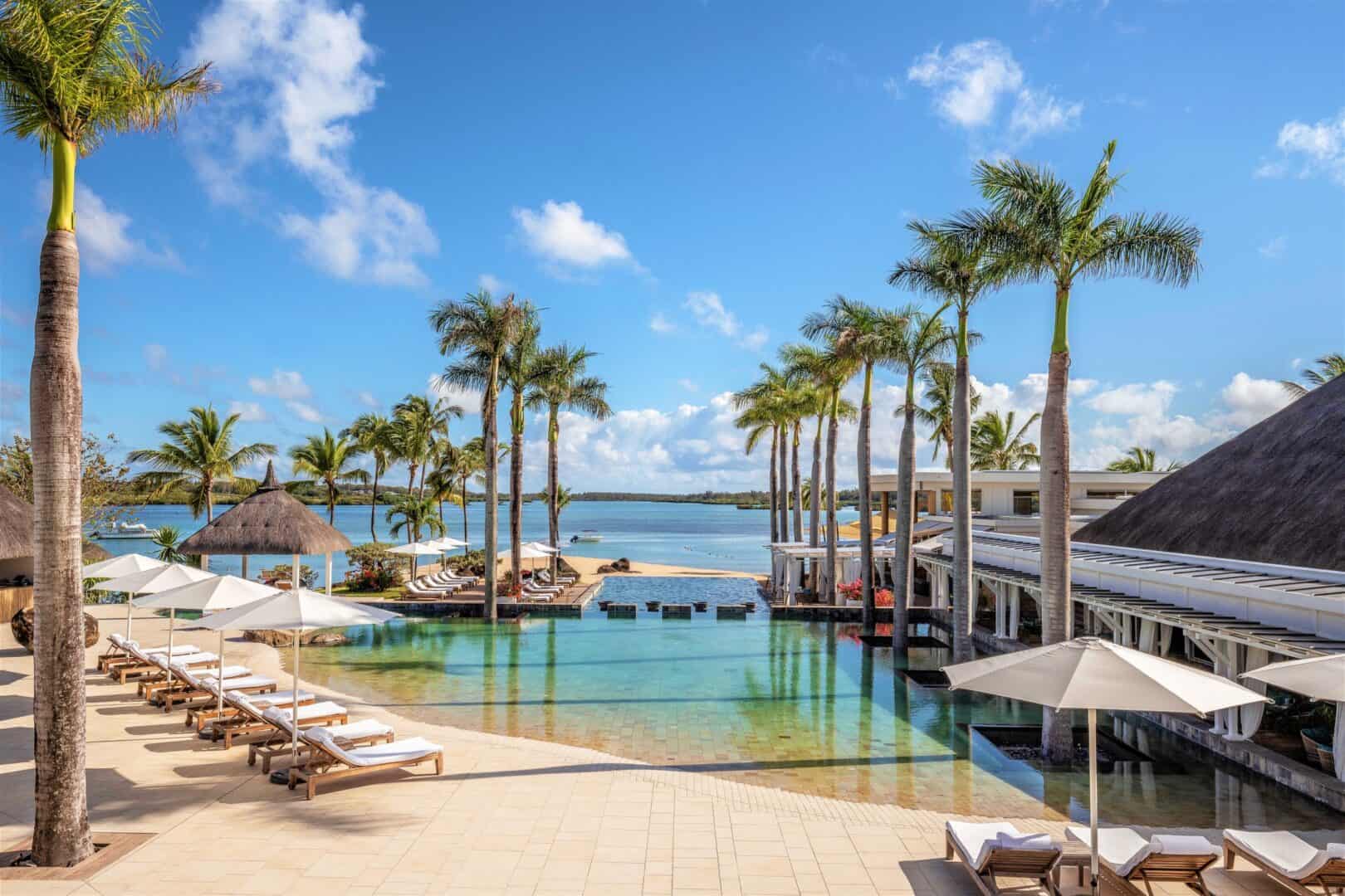Four Seasons Resort Mauritius Zwembad(1)