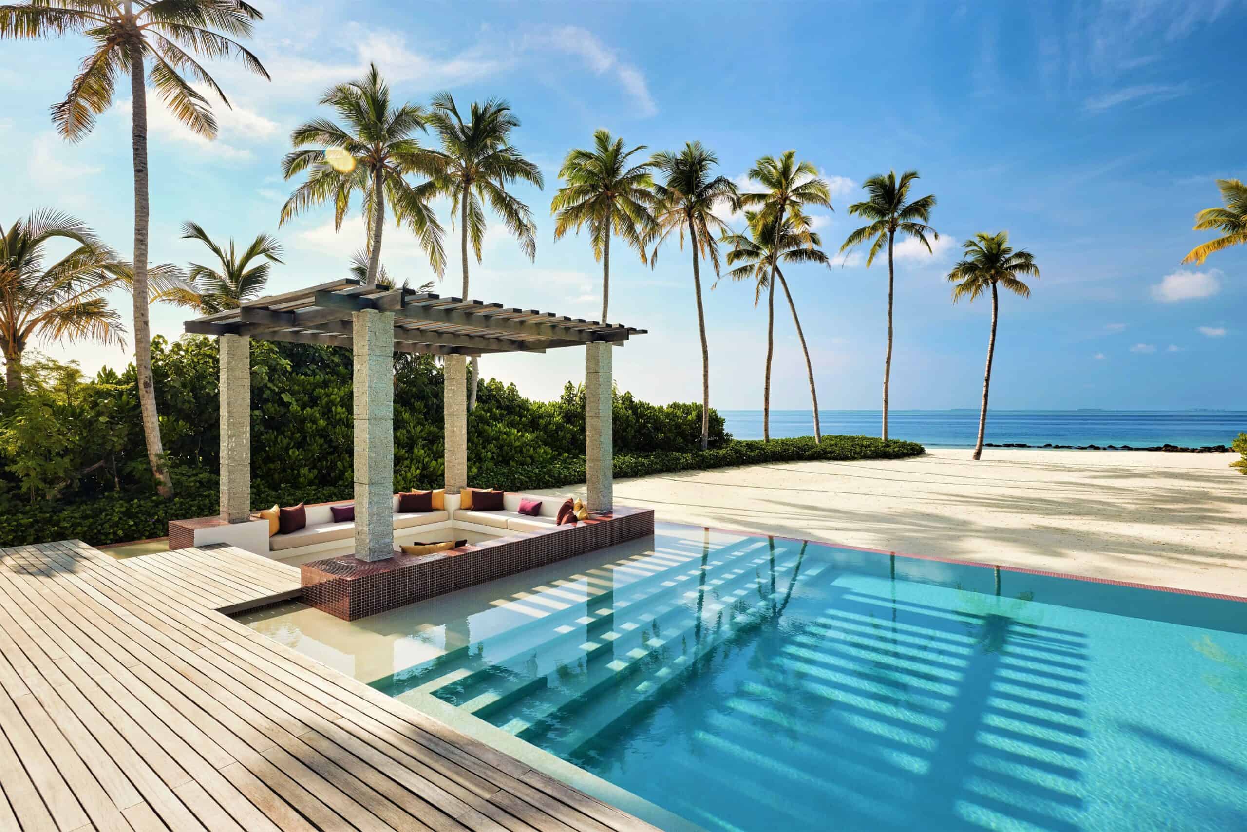 Jumeirah Olhahali Island Malediven Zwembad