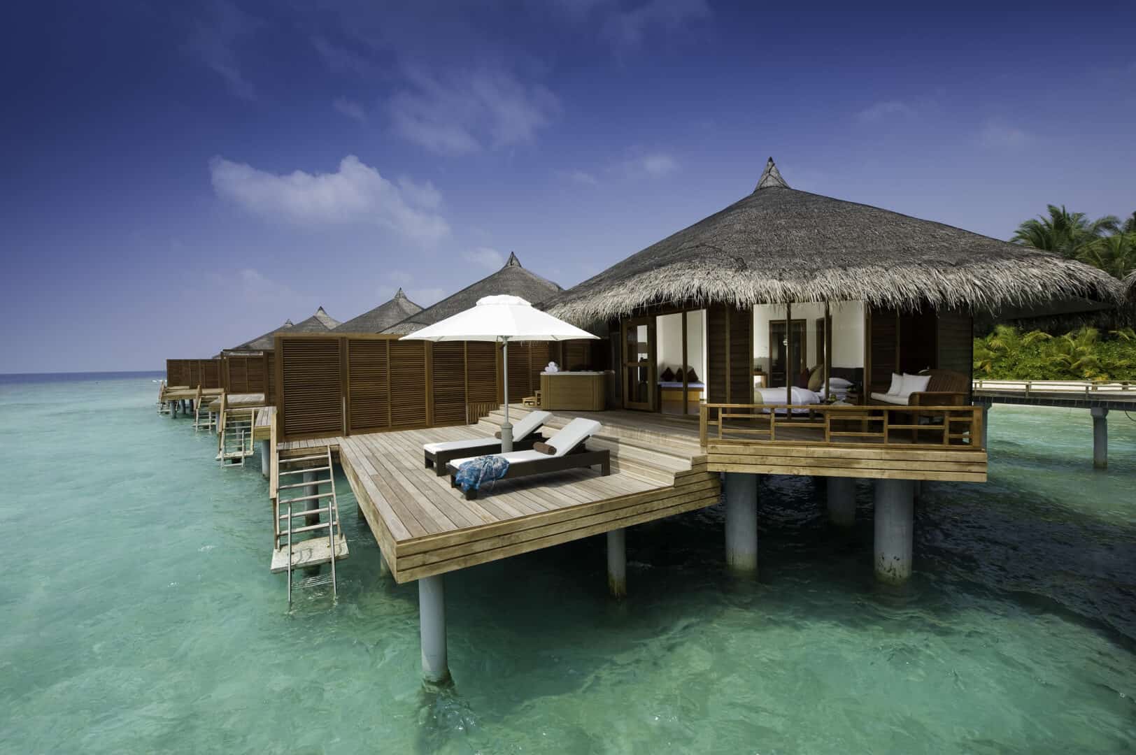Niva Kuramathi Malediven Overwater Villa