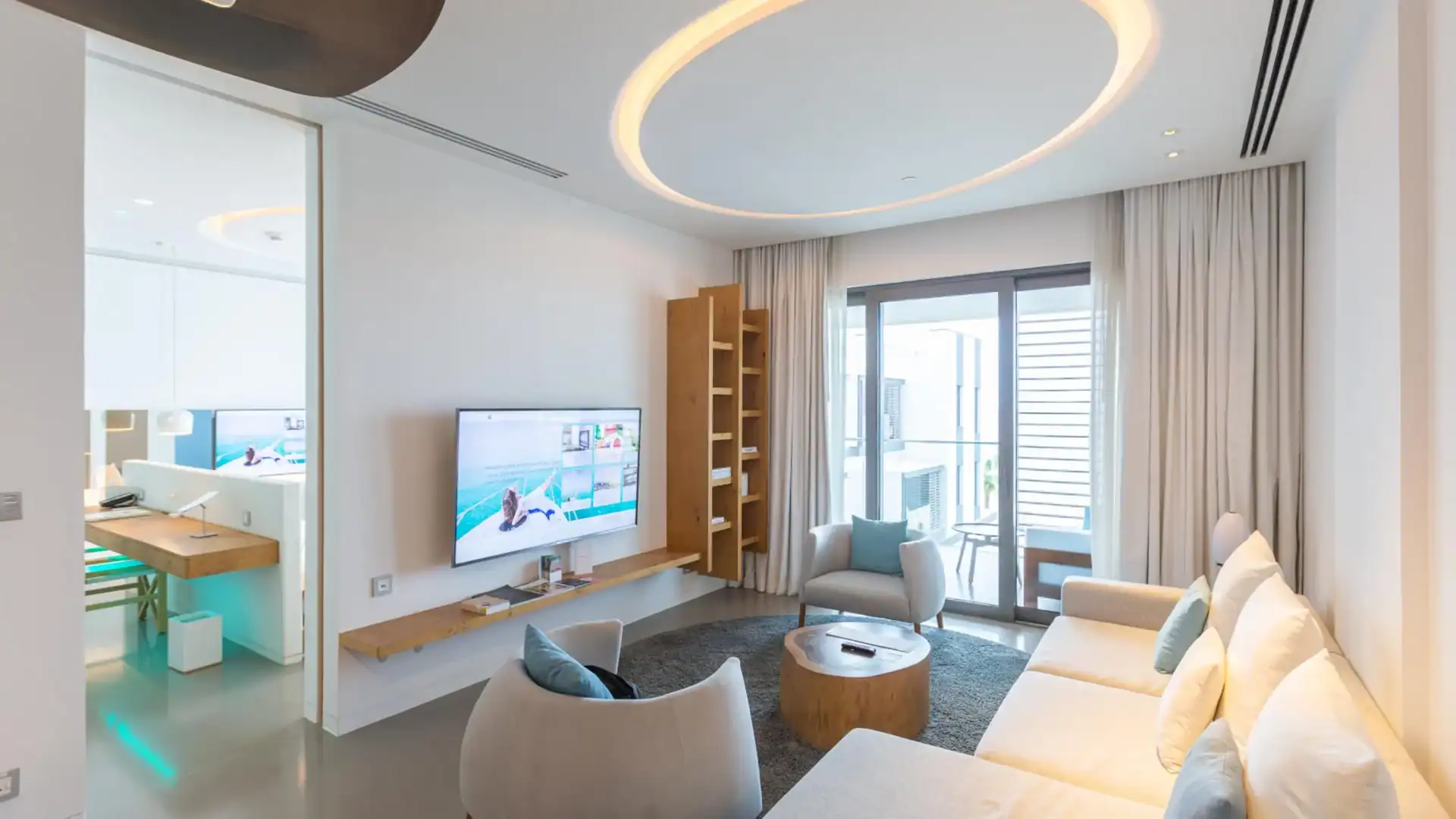 Signature Suite Sea View King