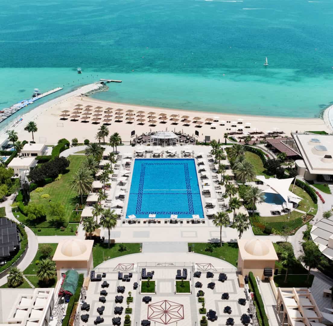The St Regis Doha Qatar Zwembad