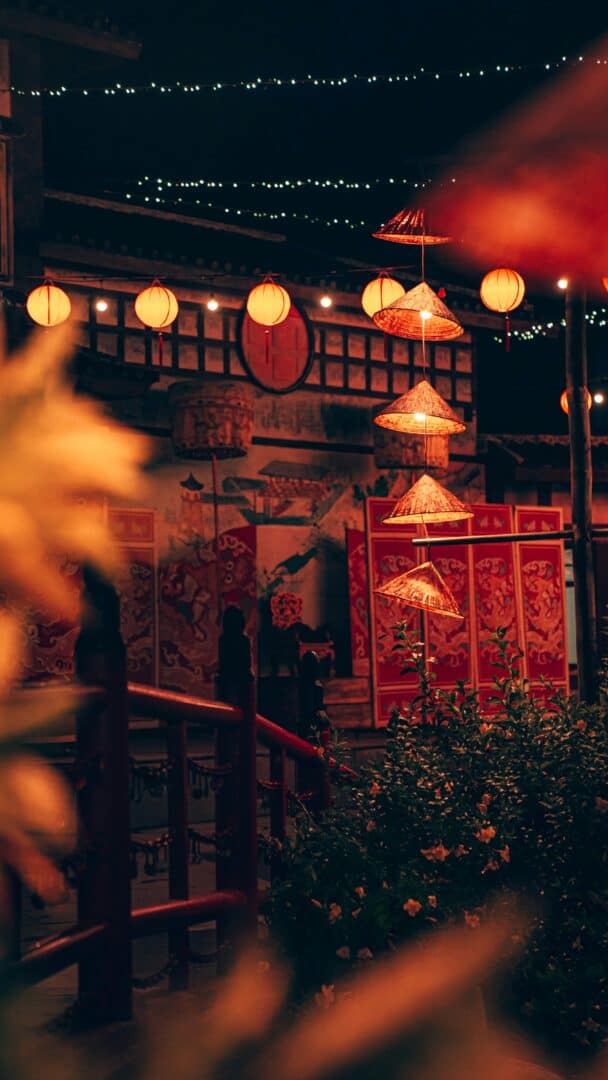 Luxe Rondreis Vietnam: Hoi An met de bekende lampjes in de avond